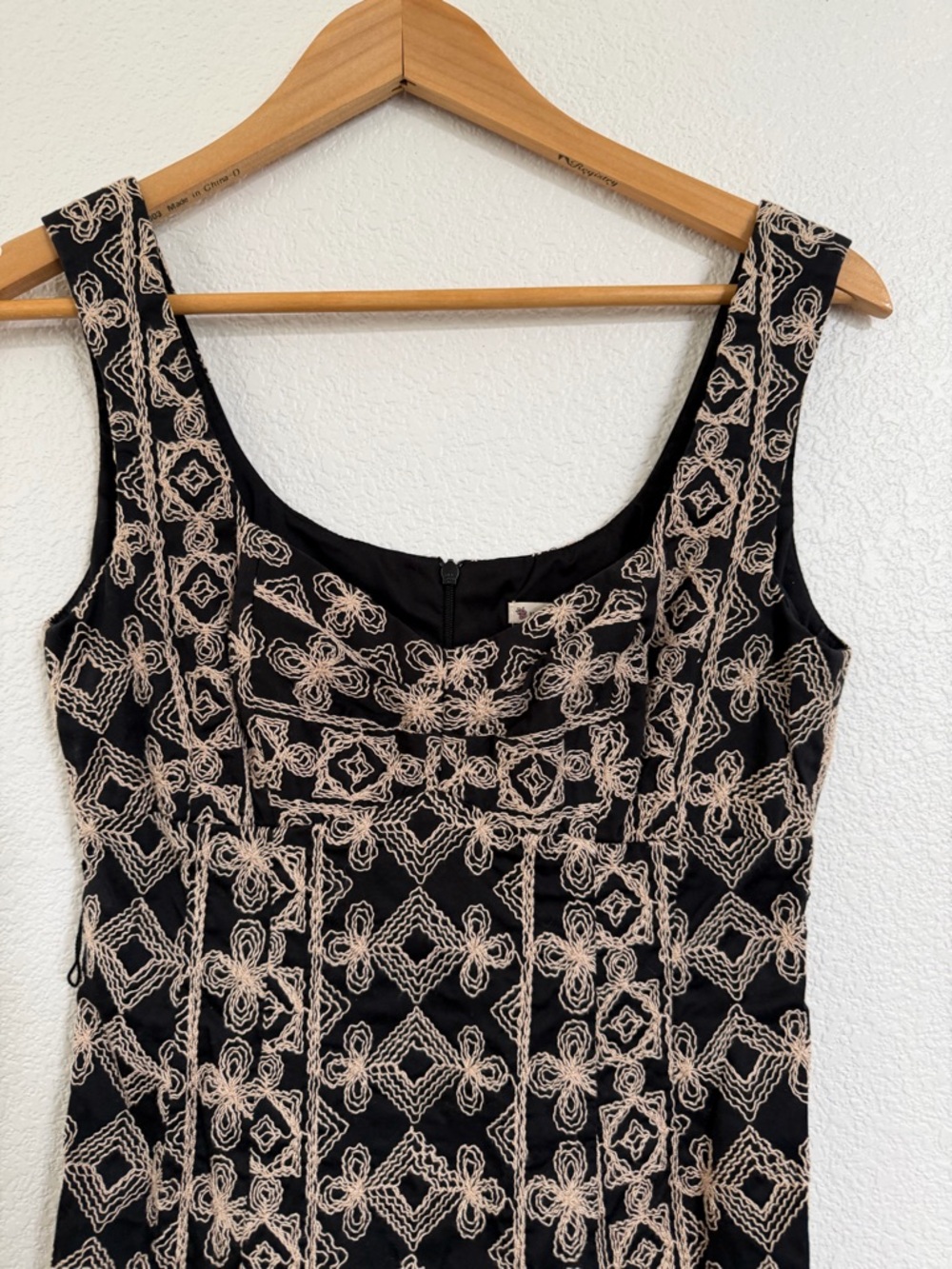 Nanette Lepore Black and Beige Patterned Scoop Neck Mini Dress - Picture 4 of 7